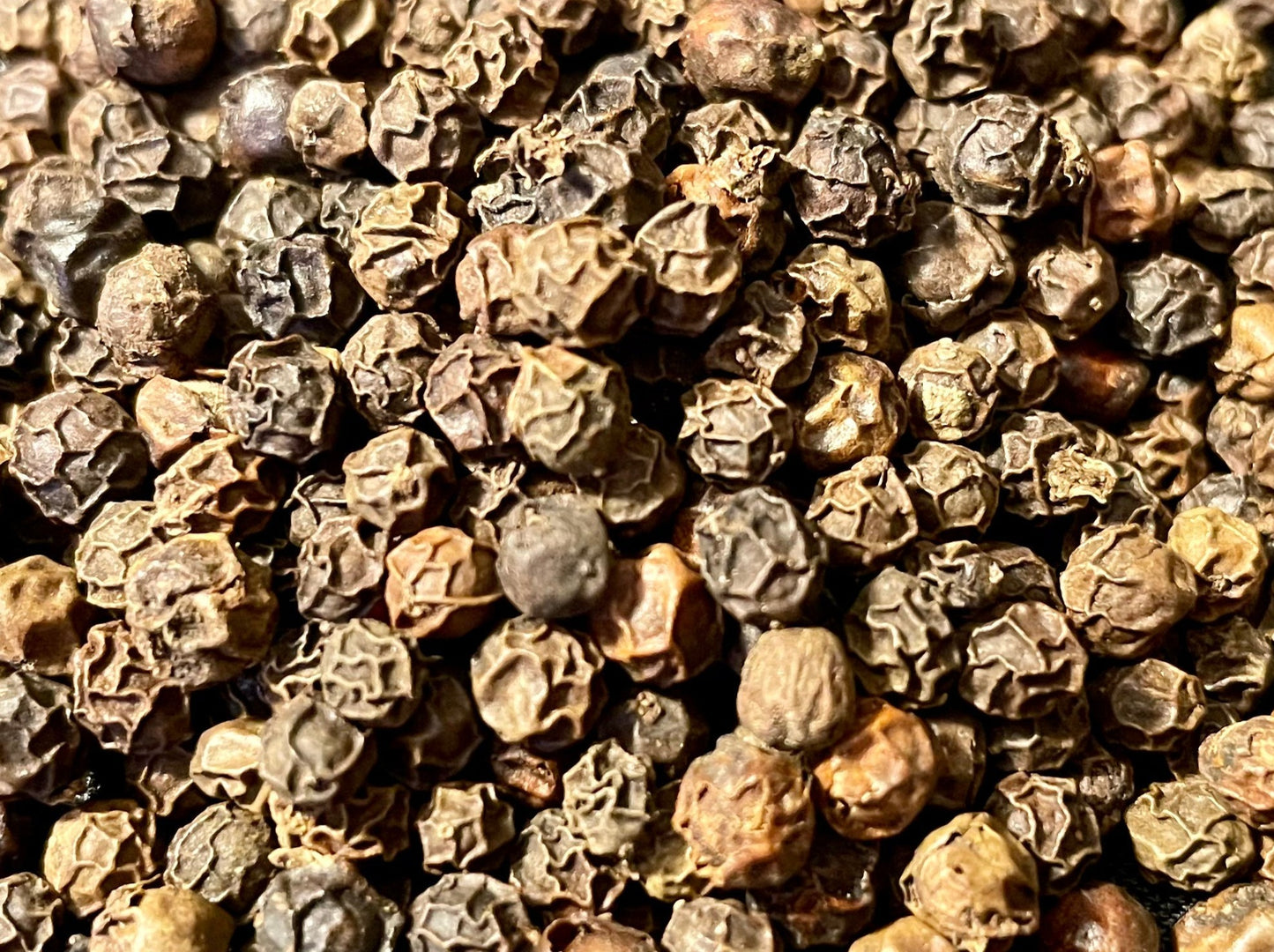 100% Real Black Peppercorns Dried Natural Organic Wild Spices 100G. Brand New Harvest.